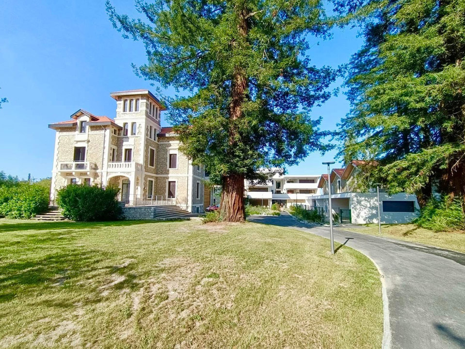 maconnerie Magescq, maconnerie Soustons renovation maison Magescq, renovation maison Soustons, construction maison landaise Magescq, construction maison landaise Soustons, location grue avec chauffeur Magescq, location grue avec chauffeur Soustons, construction maison neuve Magescq, construction maison neuve Soustons